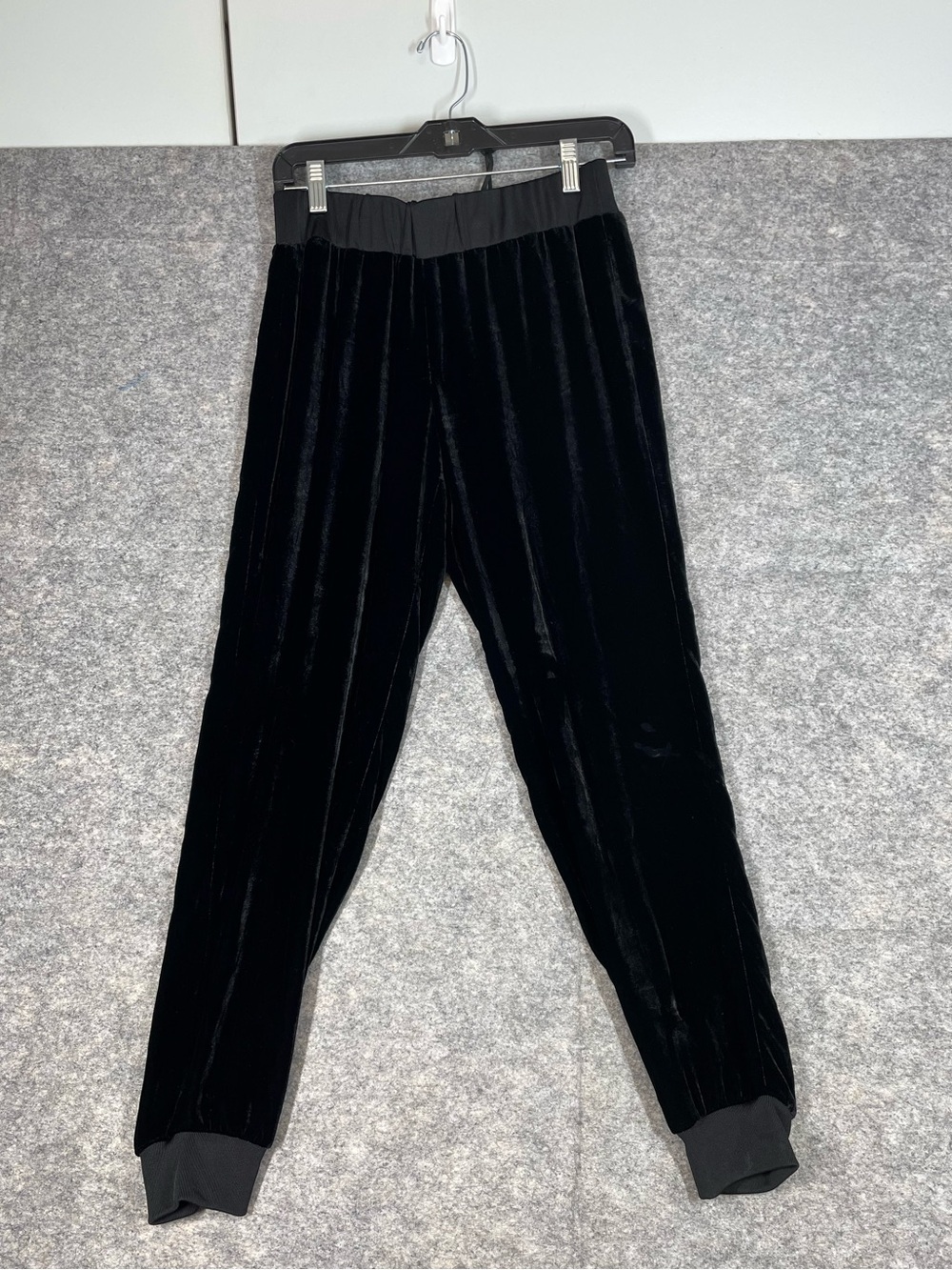 Theory Black Silk Blend Velvet Jogger Pull On Pants Small Luxe Lounge Tapered - Picture 2 of 14